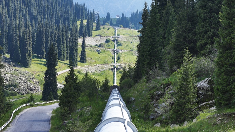 Pipeline im Gebirge